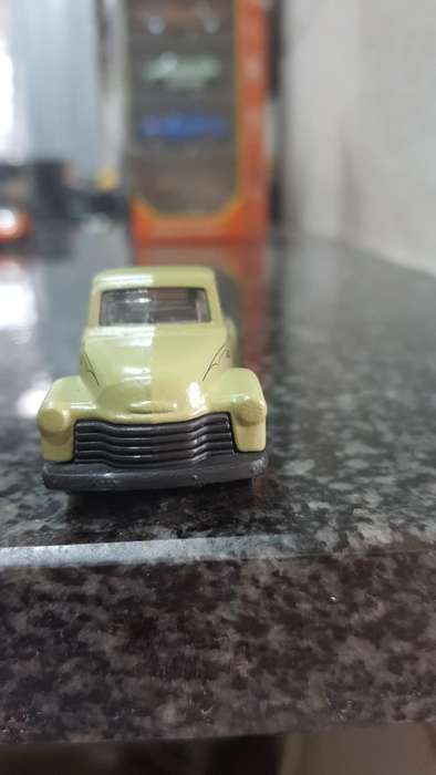 MATCHBOX '49 CHEVY AD 3100