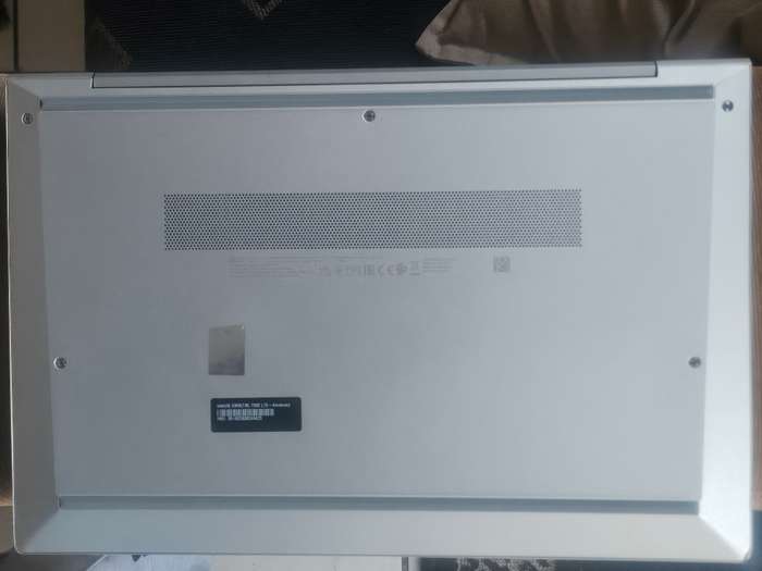 HP Elitebook G8 840 i5 11th Gen 16 gig DDR 500 gig SSD