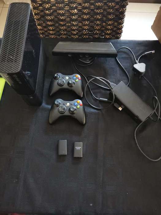 Xbox 360E Kinect