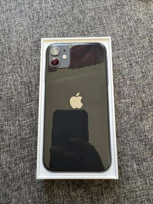 iPhone 11 - 64 Gb