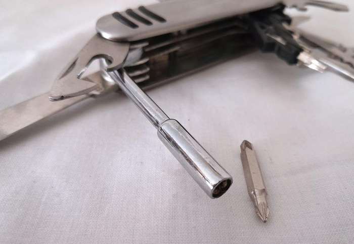 11 in 1 Multi purpose stainless steel pocket knife