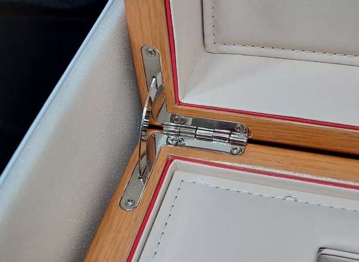 Omega Double Original New Watch Genuine Wood Box Speedmaster