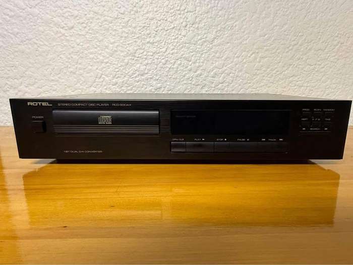 Rotel RCD-930AX Stereo Compact Disc Player