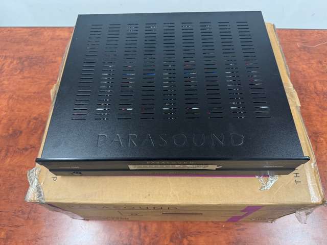 Parasound Zonemaster 1250 amplifier