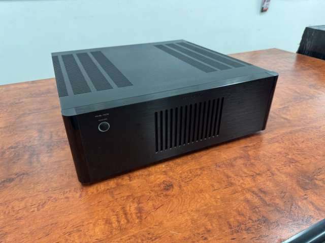 Rotel RMB 1506 - 6 Channel amplifier