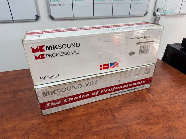 M&K MP7 Speakers