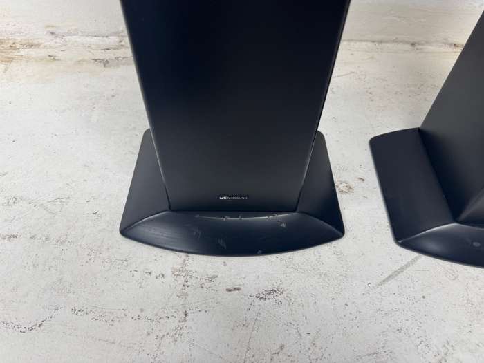 M&K 950F floor standing hifi & home cinema speakers