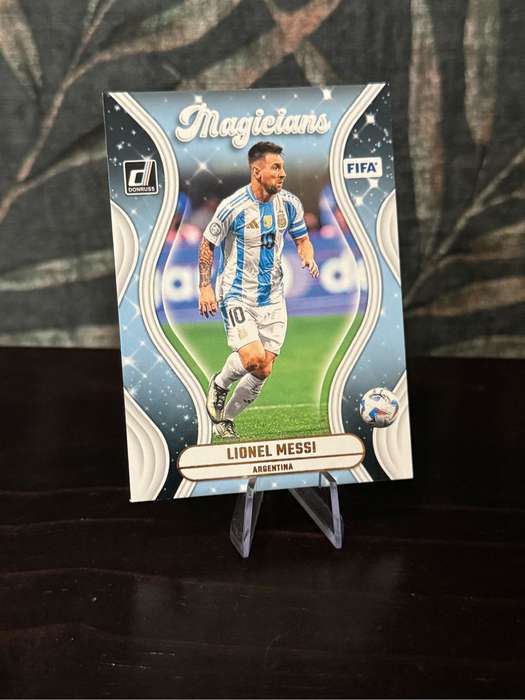 2025 Panini Donruss - Lionel Messi Magicians - Argentina