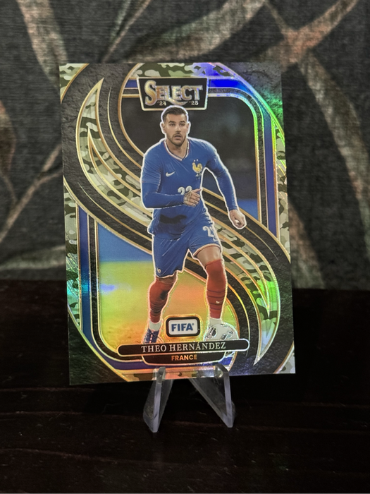 2024-25 Panini Select - Theo Hernandez Camo 061/135 - France