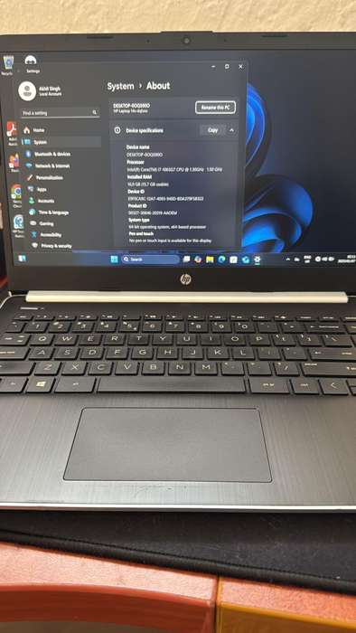 HP Laptop I7 14inch