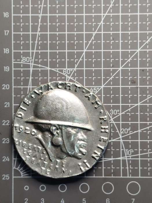 1920 German medal "Die Schwarze Schande" 69g silver composition