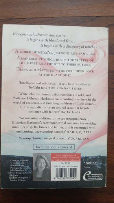 A Discovery of Witches: The gripping first book in the magical All Souls series