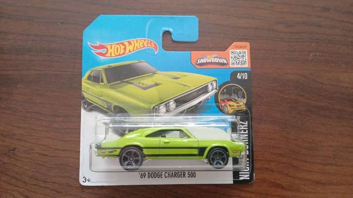 Hot wheels 69 dodge charger 500