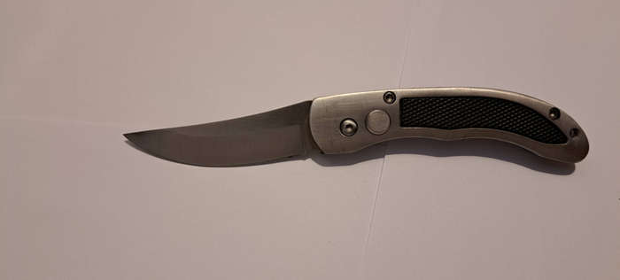 Metal Springloded Flick Knife
