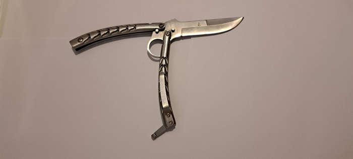 Meta Butterfly Knife