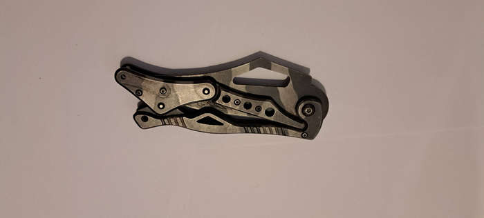 Camo Folding Columbia Knife