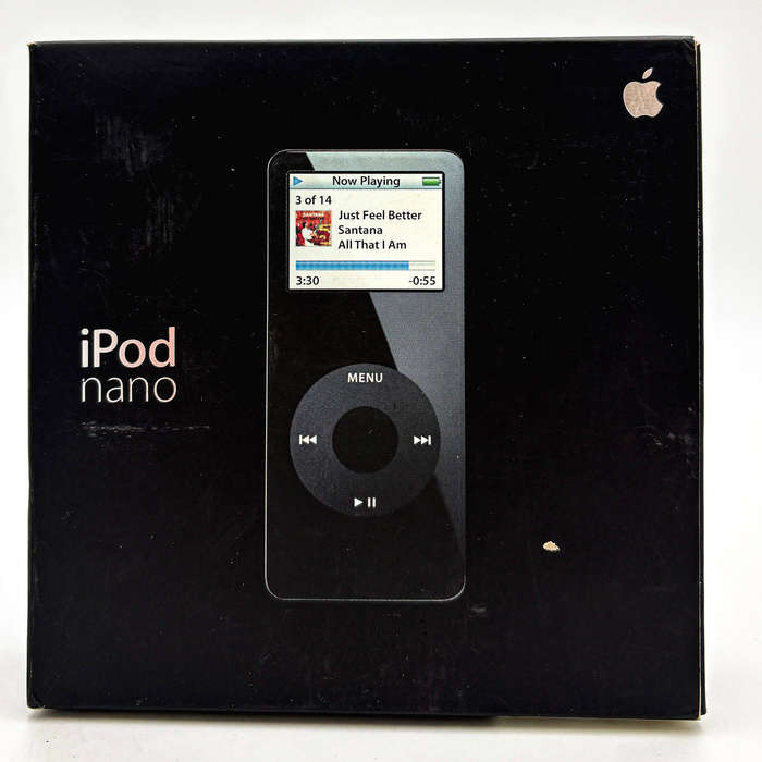 Apple iPod nano  1st Generation  2GB  Black  Model MA099ZP/A