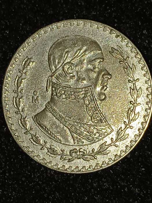 1961 Un peso Mexican silver