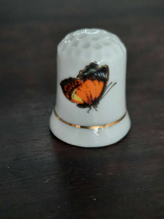 Vintage Orange Monarch Butterfly Porcelain Ceramic White Thimble with Gold Trim Band