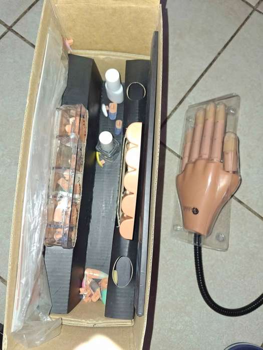 Habbill Nail Trainer, Nail Practice Hand