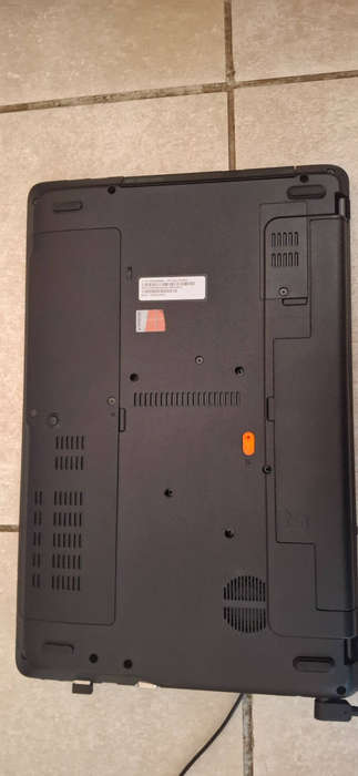ACER i3 LAPTOP