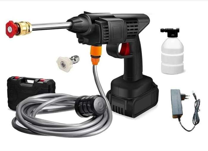 High Pressure washer with two batteries