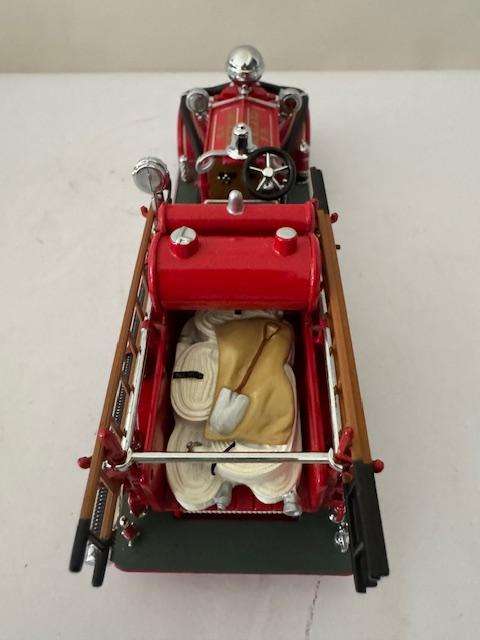 Matchbox MOYY YSFE04-M - Fire Engine Series