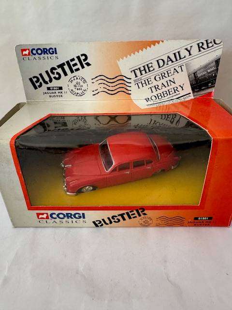 Corgi Classics 01801 - Jaguar MKII Buster