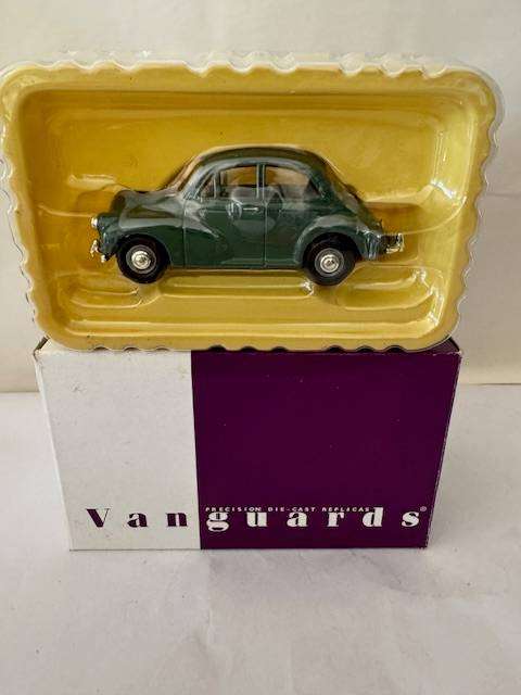 Vanguards VA05801 - Morris Minor Saloon