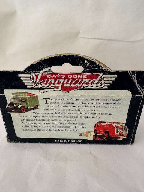 Vanguards 6004 - Days Gone - 1955 Dennis F8 Fire Engine