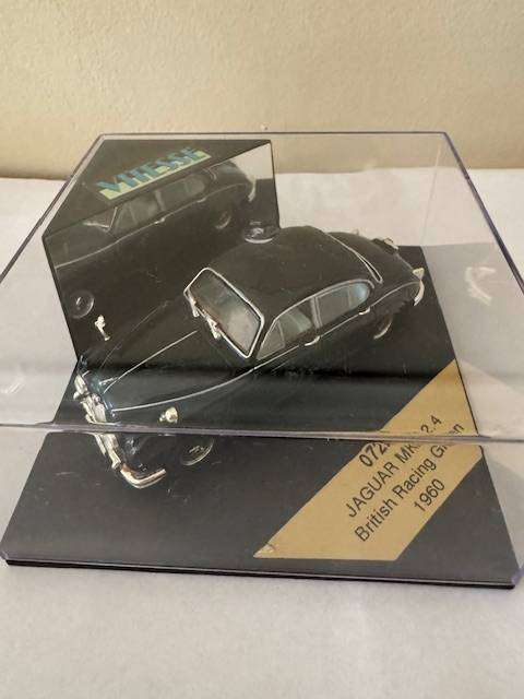 Vitesse 072A - 1960 Jaguar MKII 2.4