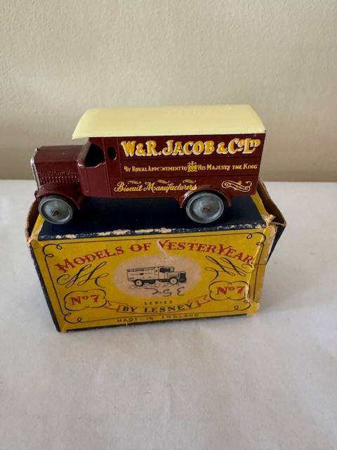 Matchbox Lesney No. 7 - Leyland 4 Ton Van