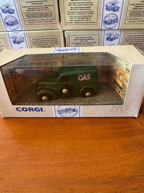 Corgi 96866 - Ford Popular Van