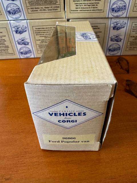 Corgi 96866 - Ford Popular Van