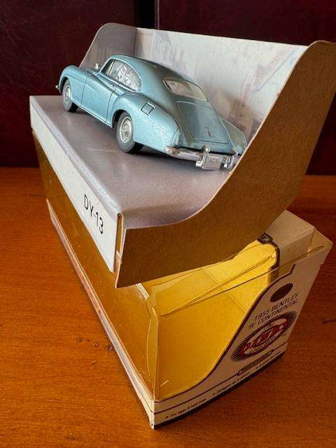 Dinky Collection - DY-13 - 1955 Bentley 'R' Continental