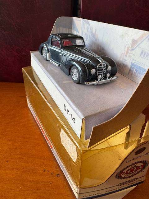 Dinky Collection - DY-14 - Delahaye 145 - black