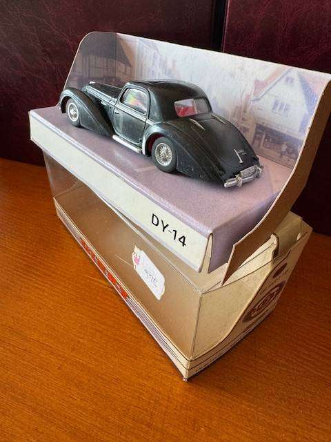 Dinky Collection - DY14 - Delahaye 145 - dark blue