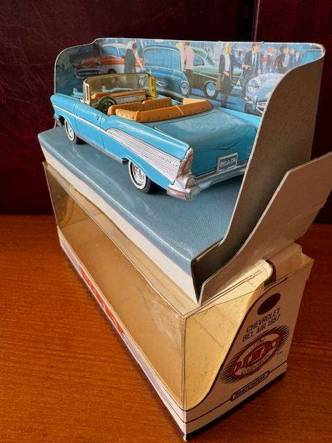 Dinky Collection - DY-2 - 1957 Chevrolet Bel Air