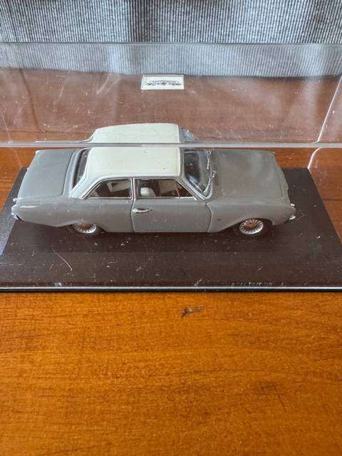 Minichamps - 1960 Ford Taunus Saloon