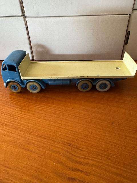Dinky Supertoys Meccano - 902 - Foden Flat Truck - blue & cream