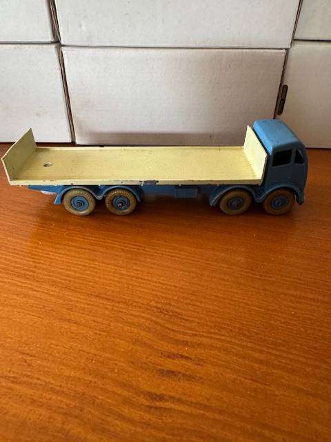 Dinky Supertoys Meccano - 902 - Foden Flat Truck - blue & cream