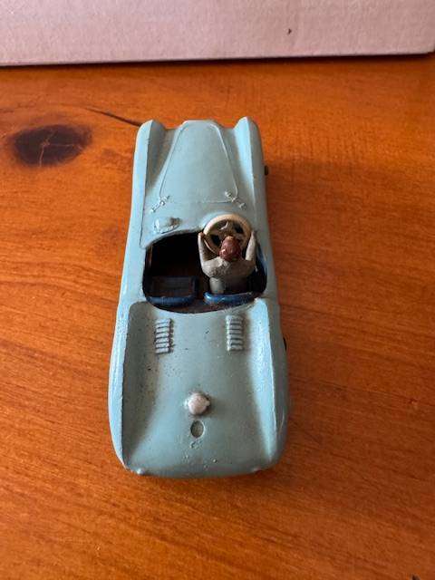 Dinky Toys 104 - Meccano - Aston Martin DB3S