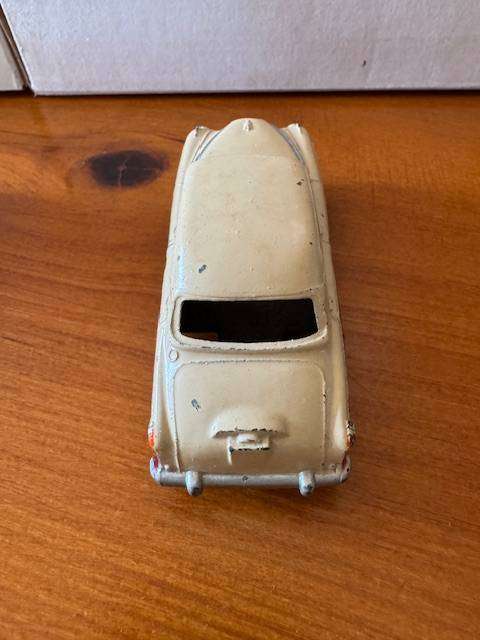 Dinky Toys 164 - Meccano - Vauxhall Cresta Saloon