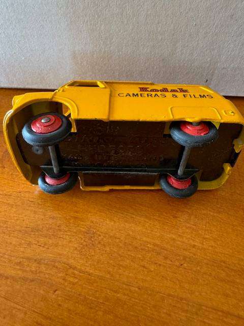 Dinky Toys 480 - Meccano - Bedford CWT Van 'Kodak'