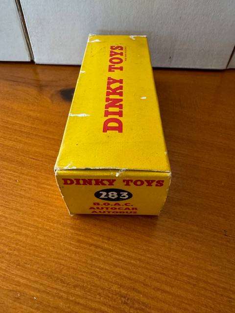 Dinky Toys 283 - Meccano - B.O.A.C Autocar Autobus