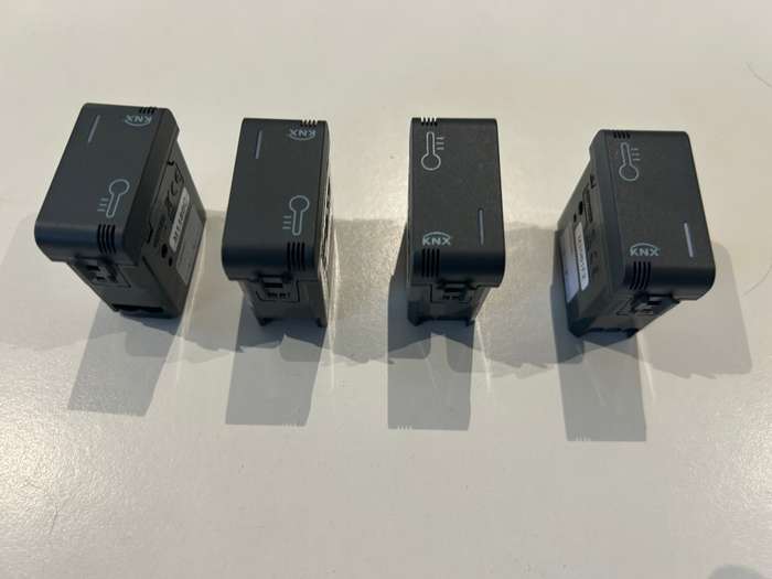 KNX EASY TEMPERATURE SENSOR 1M BLACK GW12769