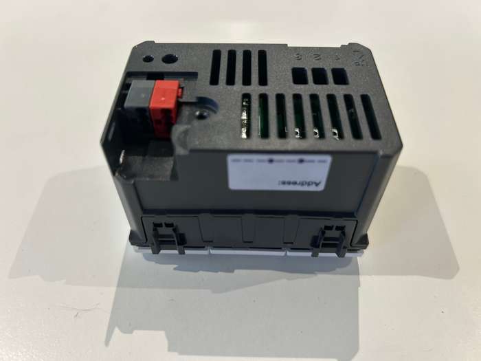 KNX EASY 6-CHANNEL SWITCH WITH INTERCHANGEABLE SYMBOLS BLACK GW12753A
