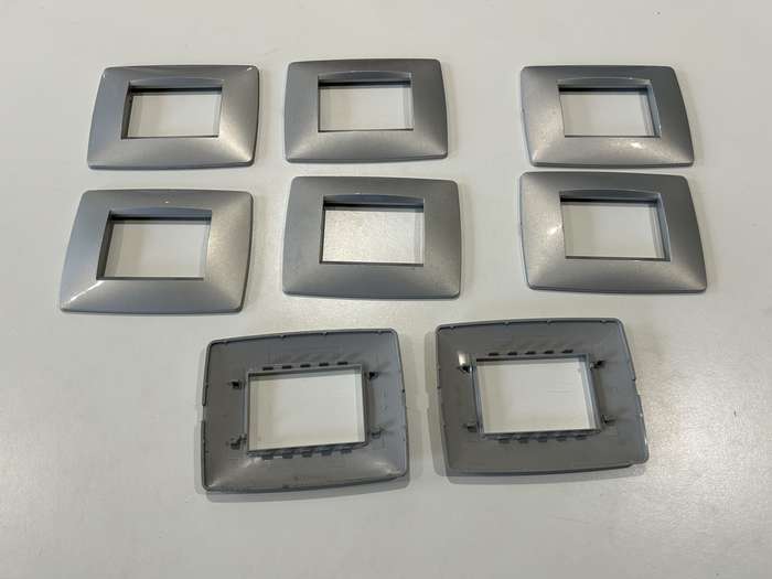 CHORUS ONE 3-GANG COVER PLATE MILK TITANIUM GW16103VT