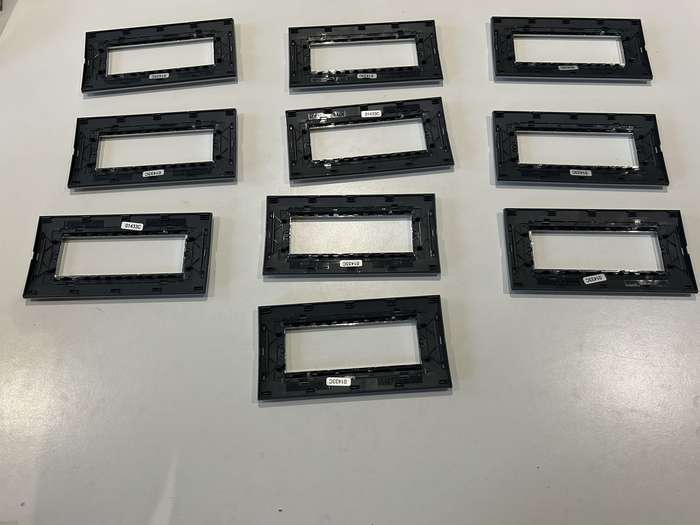 CHORUS LUX 6-GANG COVER PLATE TITANIUM TECHNOPOLYMER GW16206VT
