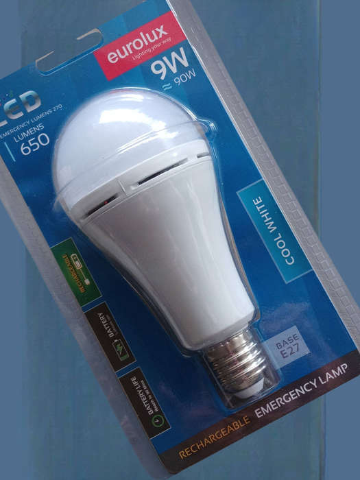 Emergency LED Light Bulb  9 W E27 Cool White (Factory Sealed)